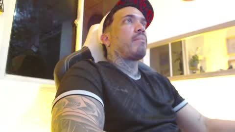 angellatino0 online show from 02.20.25