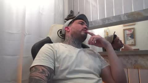 angellatino0 online show from 10.16.25