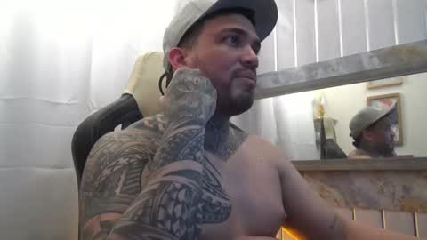 angellatino0 online show from 10.19.25