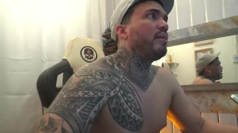 angellatino0 online show from 11.22.25