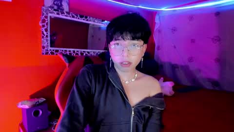 Snapshot of angellonfire chatting on 10.09.25 Angel  online show from 10.09.25