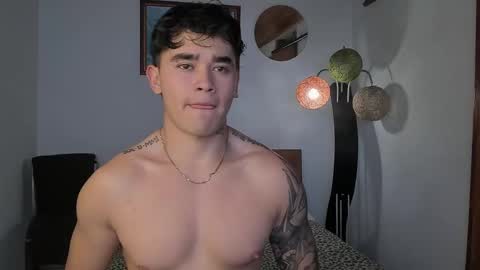 Snapshot of angelx_fox chatting on 01.01.25 Angel Fox online show from 01.01.25