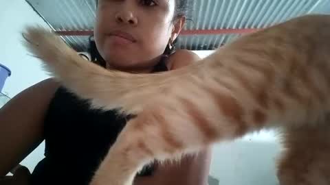 Snapshot of angelys_02 chatting on 11.09.25 Angie online show from 11.09.25