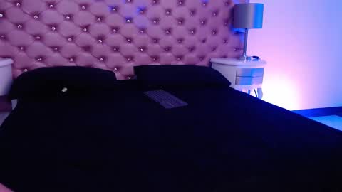 Snapshot of angie99_gh chatting on 02.15.25 Angie online show from 02.15.25