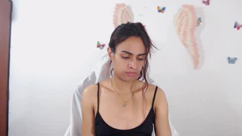 Snapshot of angie_tssex chatting on 03.06.25 ints marianaroldan945 online show from 03.06.25