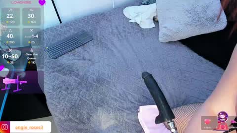 Snapshot of angiee_roses chatting on 01.25.25 angiee roses online show from 01.25.25