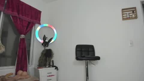 Snapshot of angye_hot chatting on 12.14.24 Jovana Michell online show from 12.14.24