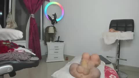 Snapshot of angye_hot chatting on 01.10.25 Jovana Michell online show from 01.10.25