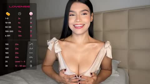 Snapshot of aniebby chatting on 10.07.25 ANGIE online show from 10.07.25