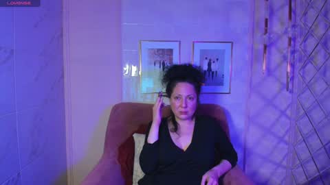 Snapshot of anita_muse chatting on 12.12.24 Anita online show from 12.12.24