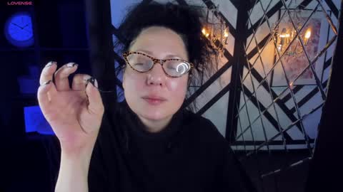 Snapshot of anita_muse chatting on 12.30.24 Anita online show from 12.30.24