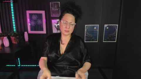 Snapshot of anita_muse chatting on 01.05.25 Anita online show from 01.05.25