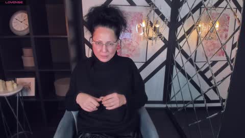 Snapshot of anita_muse chatting on 01.17.25 Anita online show from 01.17.25