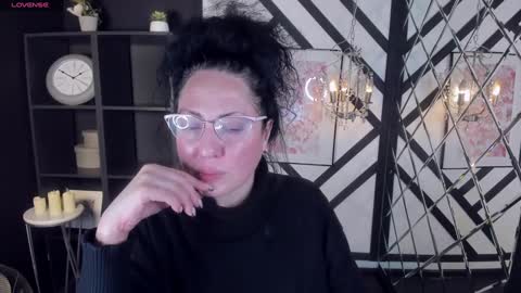 Snapshot of anita_muse chatting on 01.17.25 Anita online show from 01.17.25