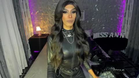 Snapshot of anitacruisze chatting on 01.19.25 Miss Ann online show from 01.19.25