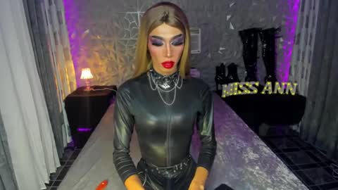 Snapshot of anitacruisze chatting on 01.21.25 Miss Ann online show from 01.21.25