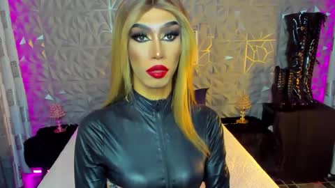 Snapshot of anitacruisze chatting on 01.31.25 Miss Ann online show from 01.31.25