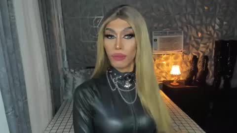 Snapshot of anitacruisze chatting on 02.02.25 Miss Ann online show from 02.02.25