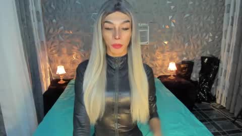 Snapshot of anitacruisze chatting on 02.23.25 Miss Ann online show from 02.23.25