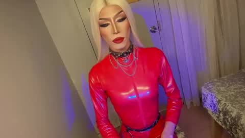 Snapshot of anitacruisze chatting on 09.09.25 Miss Ann online show from 09.09.25