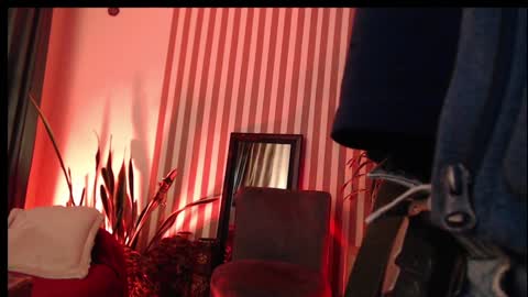 Snapshot of anmaadler chatting on 01.27.25 Anma Adler online show from 01.27.25