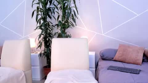 Anna online show from 12.26.24