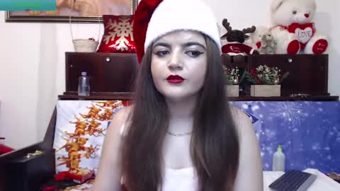Snapshot of anna_lwice chatting on 12.29.24 Ana online show from 12.29.24