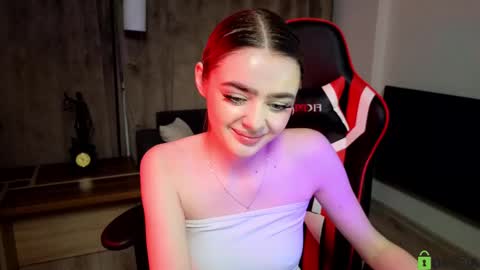 Snapshot of anna_nickol chatting on 03.04.25 Anna online show from 03.04.25