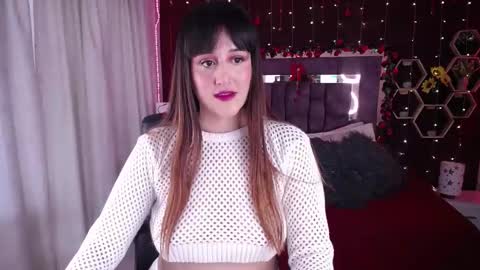 Snapshot of annabellegron chatting on 12.25.24 Anna online show from 12.25.24