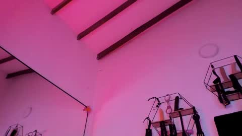 Anna online show from 01.17.25