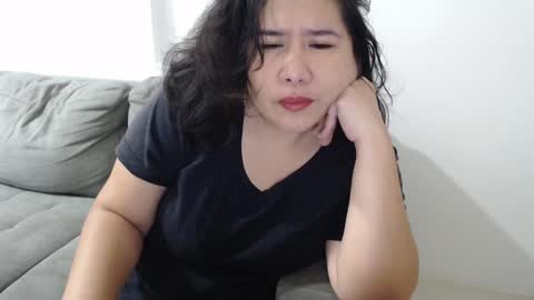 Snapshot of annaloveme chatting on 02.02.25 Anna online show from 02.02.25