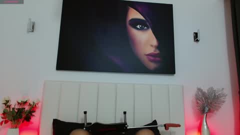 Snapshot of annaros_ chatting on 02.27.25 AnnaRos online show from 02.27.25