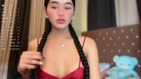 Snapshot of annedee_ chatting on 02.22.25 Kim online show from 02.22.25