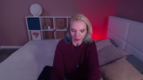 Snapshot of annetenet chatting on 01.30.25 Annet online show from 01.30.25