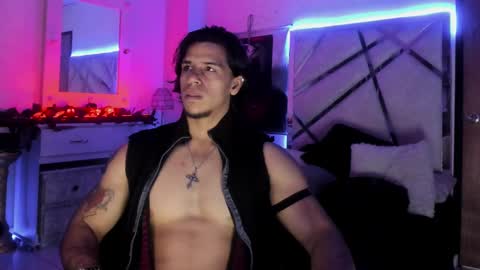 Snapshot of annibal_toro chatting on 02.11.25 darg online show from 02.11.25