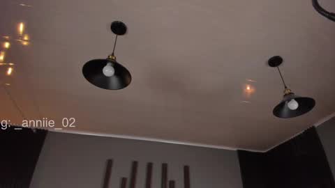 annie_barozzi online show from 03.03.25