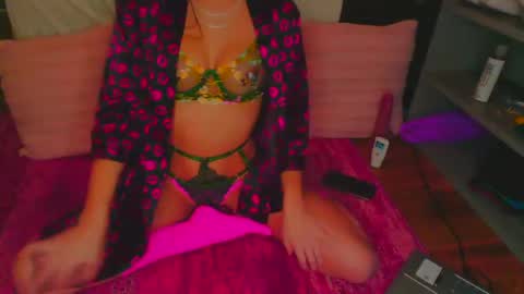 Snapshot of anniebella69 chatting on 01.13.25 Annabelle69 online show from 01.13.25