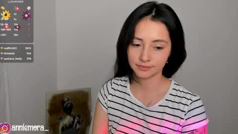 Snapshot of anniemora_ chatting on 02.27.25 Annie online show from 02.27.25