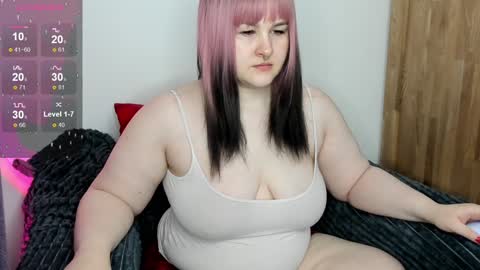 Snapshot of annnott chatting on 01.04.25 Ann online show from 01.04.25