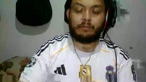 Snapshot of annubixxx69 chatting on 10.01.25 lion kennedy independent model moderator online show from 10.01.25
