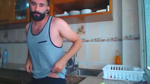 Snapshot of annuler_9 chatting on 09.29.25 adrenalinE online show from 09.29.25