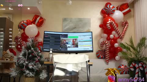 Snapshot of anny54784 chatting on 12.31.24 anny54784 online show from 12.31.24