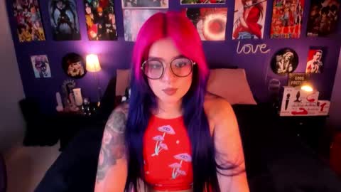 Snapshot of anny_cross chatting on 10.07.25      Paty     online show from 10.07.25