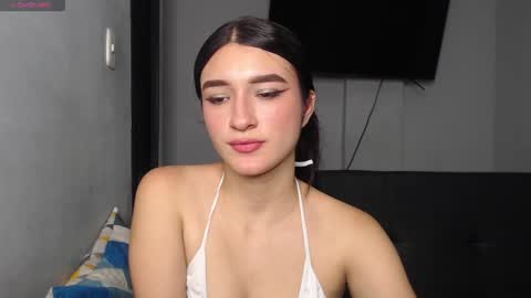Snapshot of anny_naf chatting on 09.23.25 Anny online show from 09.23.25