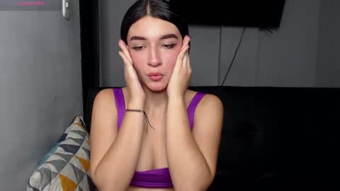 Snapshot of anny_naf chatting on 09.25.25 Anny online show from 09.25.25