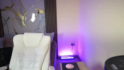 Ana online show from 10.24.25