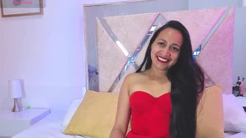 Antonella online show from 11.06.25