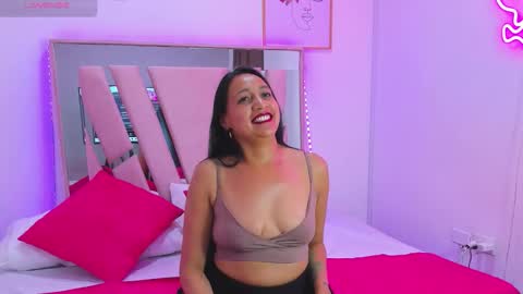 Antonella online show from 12.01.25