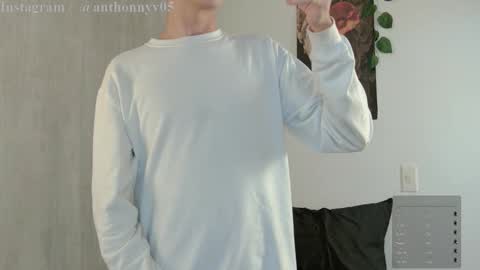 Snapshot of anthonny_05 chatting on 10.12.25 TONY NEW ACCOUNT online show from 10.12.25