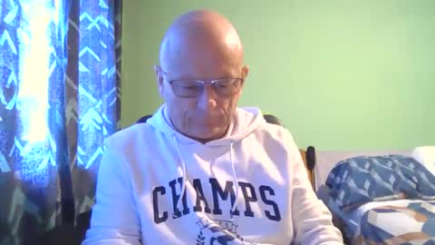 Snapshot of antmatt2025 chatting on 09.24.25 antmatt2025 online show from 09.24.25